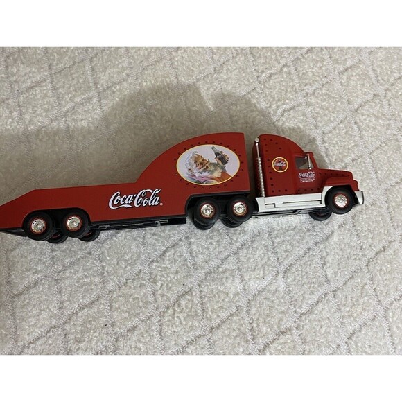 Coca Cola 2000 Holiday Helicopter Carrier/ 1962 Replica Helicopter  Box Included - Picture 10 of 16